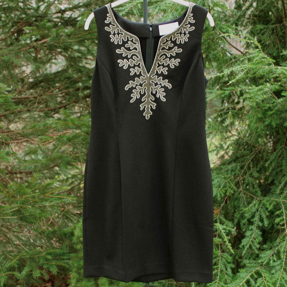 Pappagallo Stretch Pique Knit V-Neck Dress with Scrollwork NWT